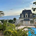 Apartment With Large Terrace & Sea View Over