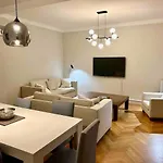 Apartment With Large Terrace & Sea View Over *