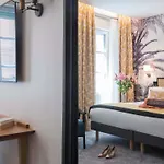 Mercure Nice Marche Aux Fleurs