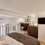 Suede Promenade Duplex Apartment At 1 Min From The Sea 2 Bathrooms