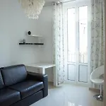 Apartment On Rue De France 4 *