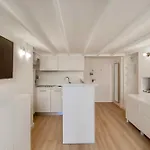 Apartment Suede Promenade Duplex At 1 Min From The Sea 2 Bathrooms