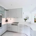 Welcome To Nice Port - Ac, Garden, Port 2 Min Walk