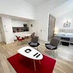 Apartment Riviera: Beachfront Old Town With Ac 3*
