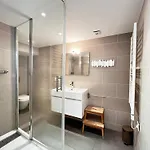 Apartment Riviera: Beachfront Old Town With Ac 3*