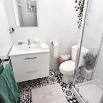 Le Petit Oasis Dans Maison Nicoise Calme Proche Apartment *