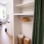 Apartment Le Petit Oasis Dans Maison Nicoise Calme Proche