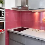 Cozy Studio, 2-min Walk To And Promenade Apartment