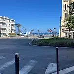 Studio à deux pas de la plage