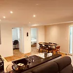 Bel appartement rénové 3 chambres - Proche centre