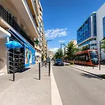 Cozy Studio, 2-min Walk To And Promenade Apartment *