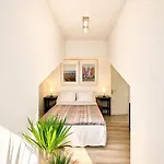 Ersextius, Ggb3, Apartment