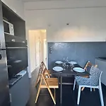 Appartement à 2 pas de la Promenade des Anglais vue mer 7 avenue de Fabron