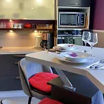 Apartment Cosy F1 Avec Grande Terrasse A 2 Pas Du Tramway Nice