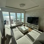 Apartament With Sea View