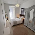 Apartment Beautiful Spacious Air Conditioned - Center *
