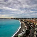 Grand studio prêt de la mer !