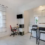 Le Rubis Apartment