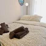 Apartment Time - Chic With Sunny Terrace, Port Nice