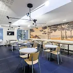 Adagio Centre