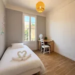 Charming 3 Bedrooms Seaside Apartment 2 Bedrooms Available Before 20 May