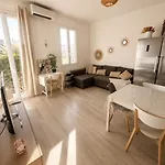 Lina Zoi Apartment Nice