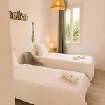 Lina Zoi Apartment *