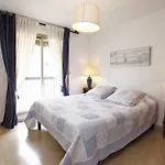 Appartement 6 Personnes Avec Terrasse Le Port Nice