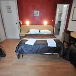 Carlone Hotel 2*