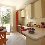 Apartment Palmeraie - Magnifique D'epoque Avec Vue 4 Personnes Avec Terrasse Le Port *