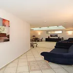 Apartment Paul Valery 50M Plage