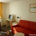 Nice Fleurs Apart\'Hotel
