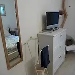 Apartment 6 Bedrooms Seaview House, Old Town