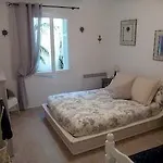 Apartment 6 Bedrooms Seaview House, Old Town Nice