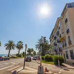 Beautiful Apartment By The Sea Front