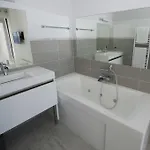 Luxury Palais Maeterlinck Apartment *