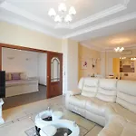 53 Promenade Des * Nice