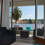 Grand Terrasse Parking Apartment *