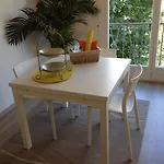 Studio Equipe A 9Mn A Pied Du Centre Ville Et De La Plage Apartment Nice