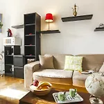 Comfortable Studio - 5 Mn Walk To Main Square