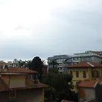 Les Pervenches * Nice