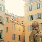 Charming And Cozy In Old Town Sustainable Apartment *