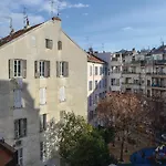 One-Bedroom Apartment In Nice