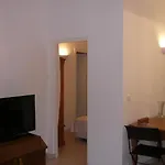 Apartment Vieux / Marche Aux Fleurs