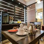 Aparthotel Comte De 2*