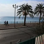 6 Bedrooms Seaview House, Old Town Apartment *