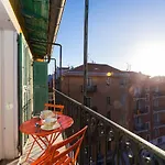 Ross 5- F2, Lumineux, Balcon, Loft, Clim, Vieux-nice Apartment Nice