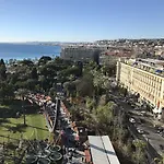 Renting - Colonna - Place In Old Town Apartment *