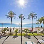 Promenade Holiday - Cosy Sea Front Studio