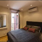 Renting - Colonna - Place In Old Town Apartment